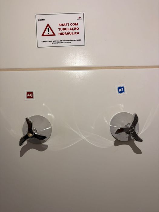 Espera �gua quente